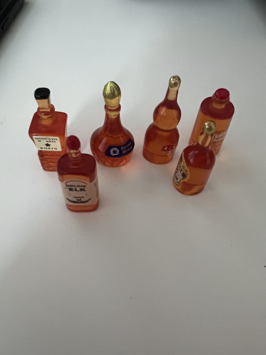 6x Miniature Drinks